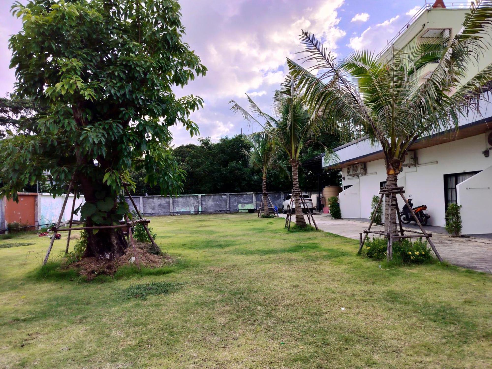 Taxim Residence Boutique Hotel Patong Luaran gambar