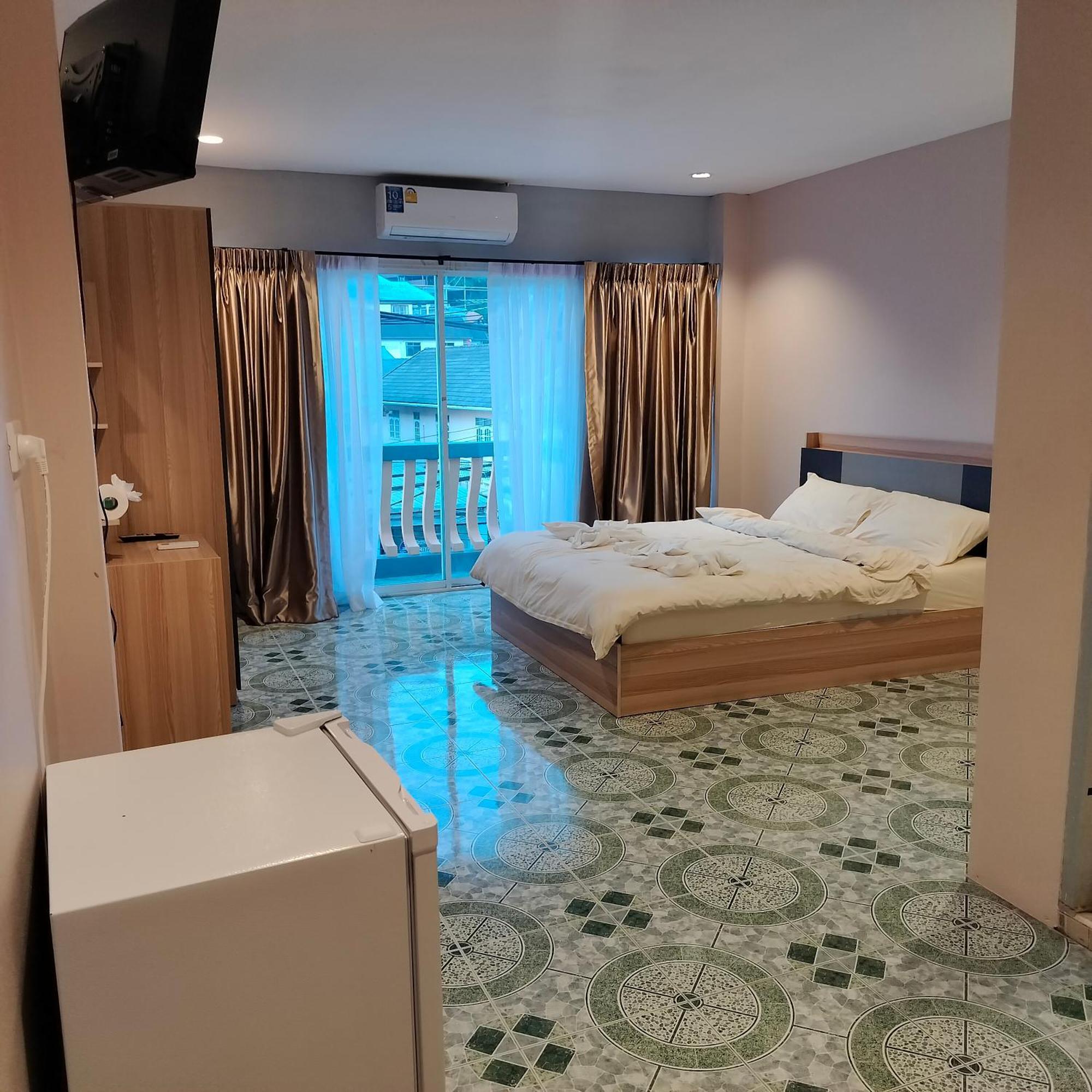Taxim Residence Boutique Hotel Patong Luaran gambar