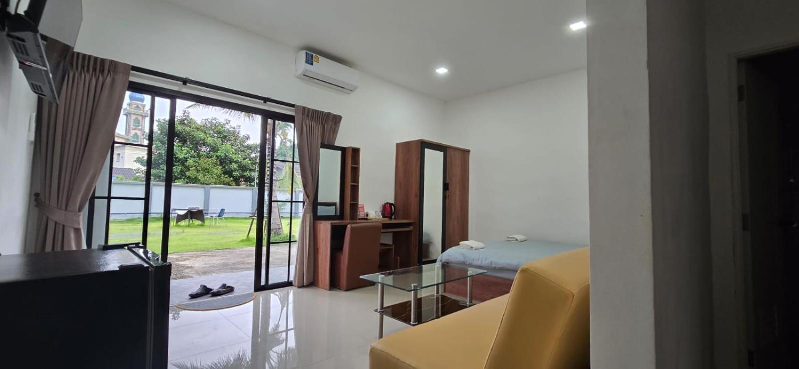 Taxim Residence Boutique Hotel Patong Luaran gambar