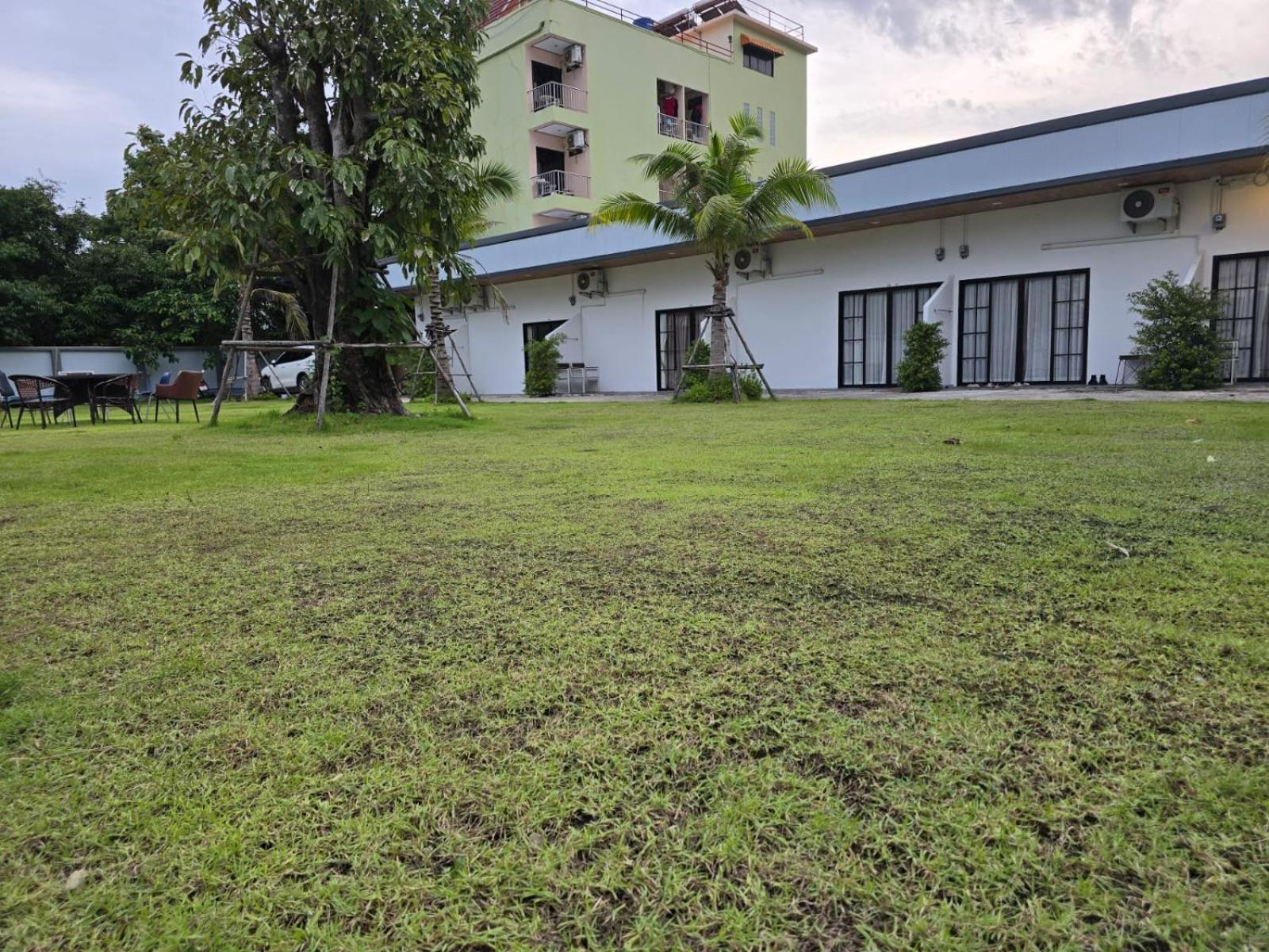 Taxim Residence Boutique Hotel Patong Luaran gambar