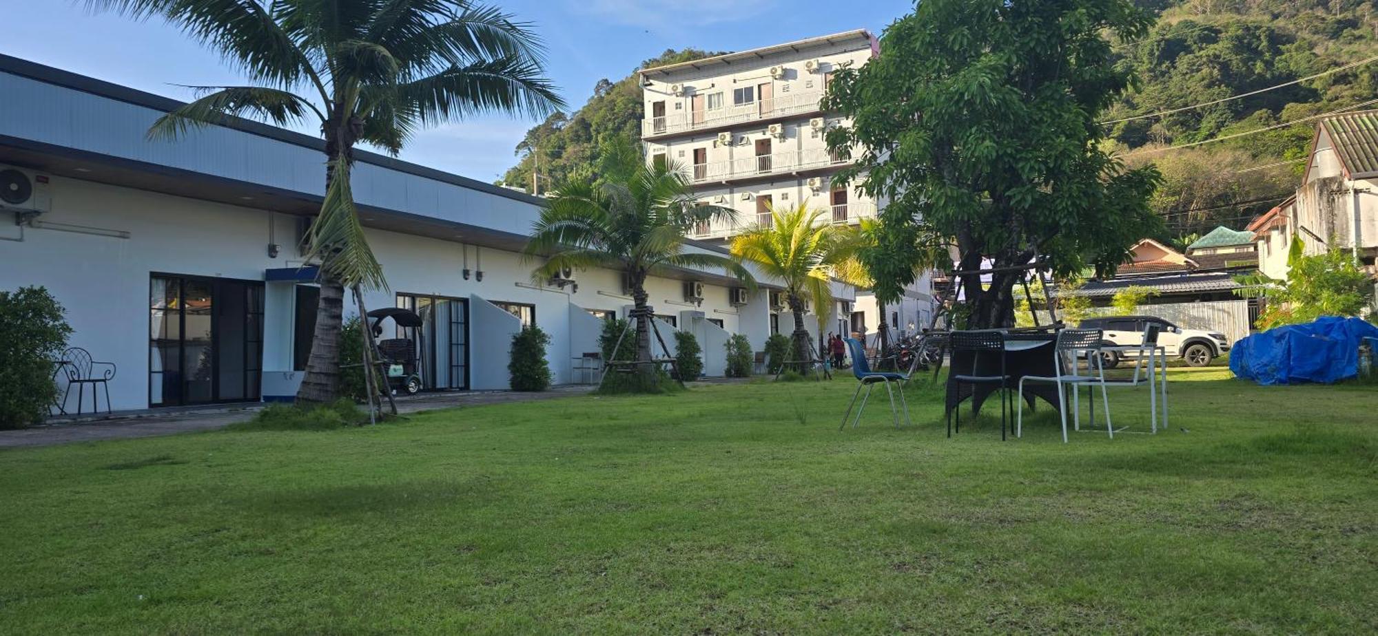 Taxim Residence Boutique Hotel Patong Luaran gambar