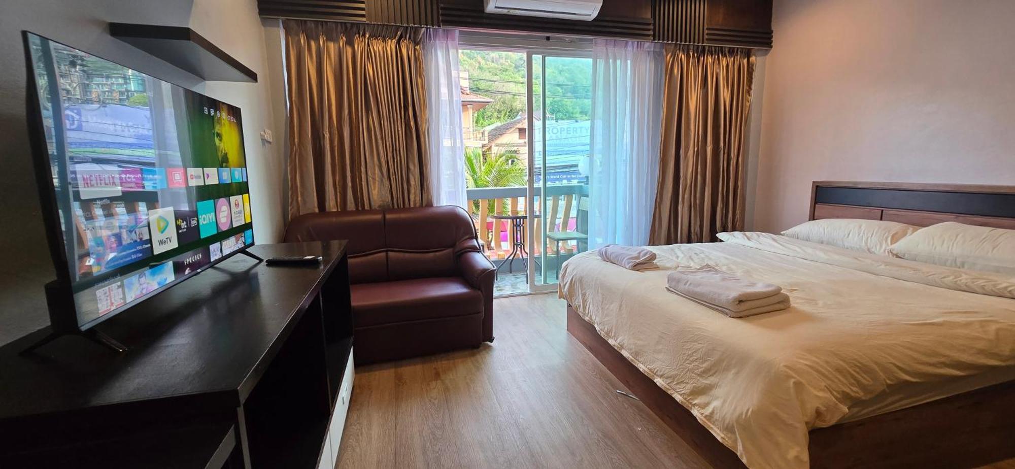 Taxim Residence Boutique Hotel Patong Luaran gambar