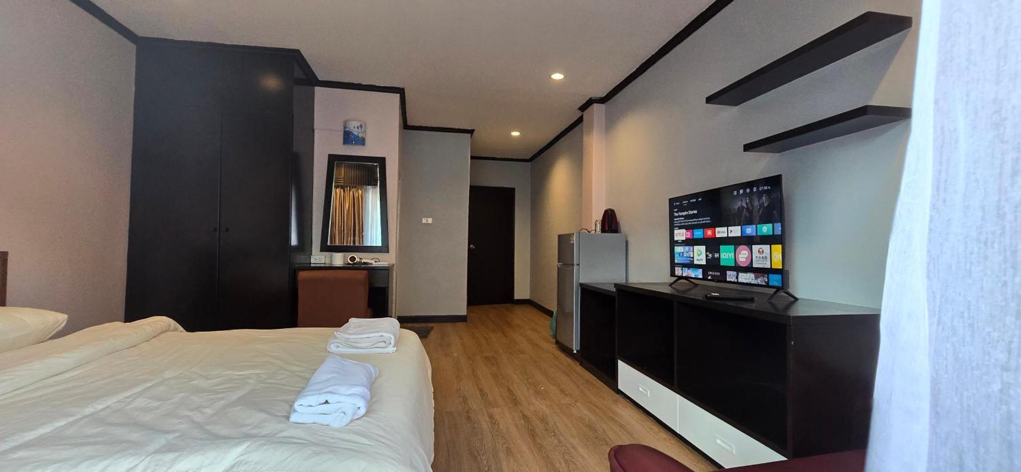 Taxim Residence Boutique Hotel Patong Luaran gambar